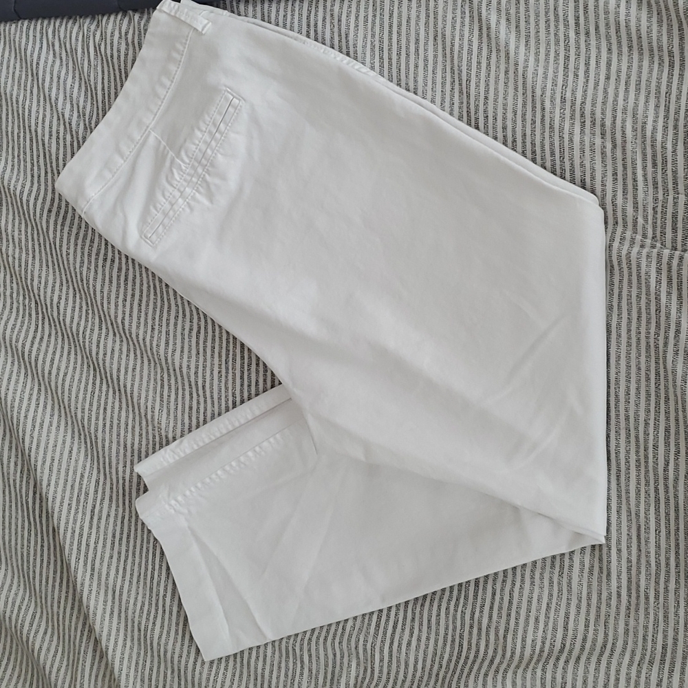 Old Navy white pixie pants
